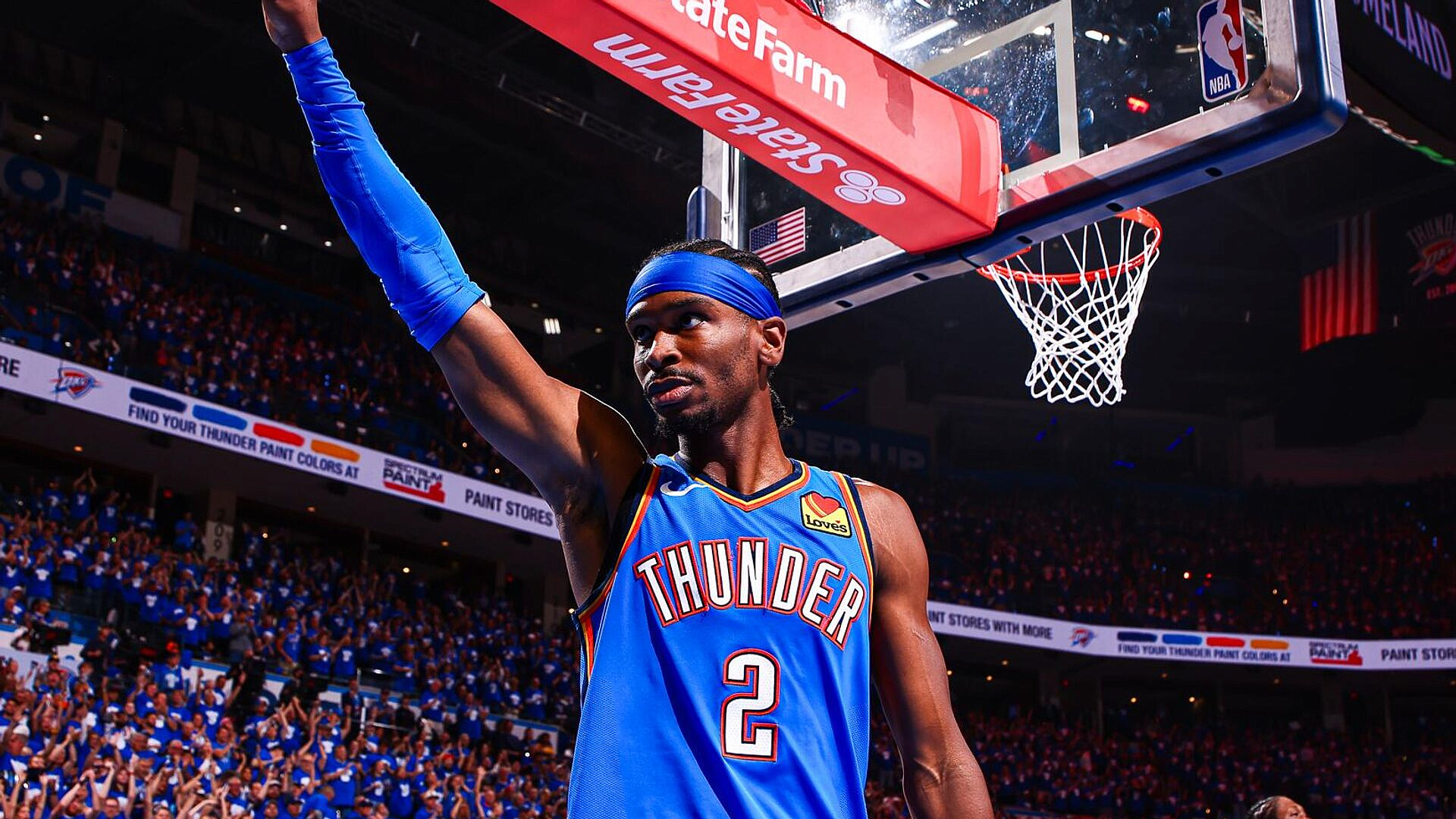 "Оклахома" победила "Финикс" во втором матче серии плей-офф НБА