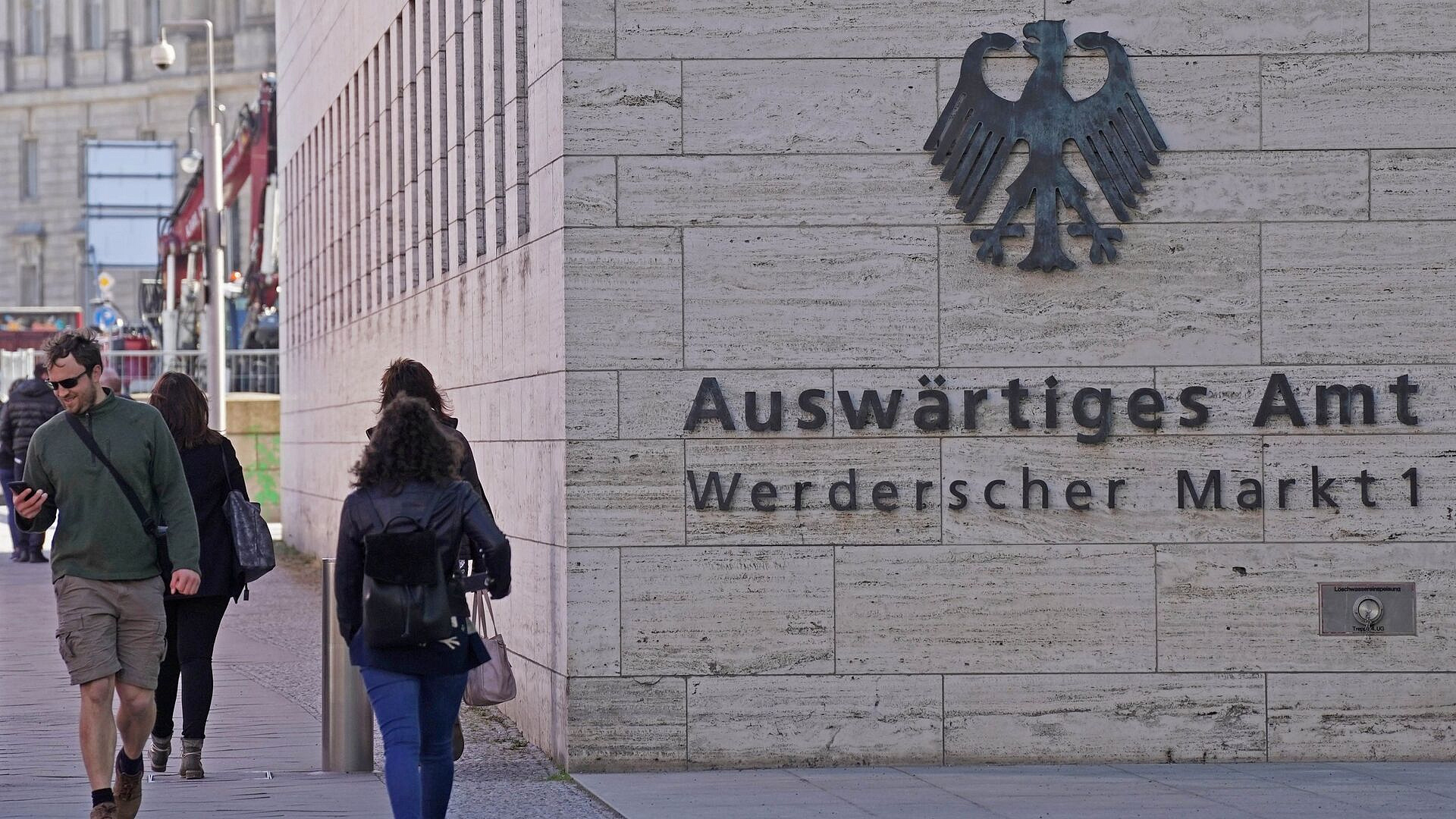 МИД ФРГ заявил, что оружие для Киева не перенаправляют на Ближний Восток