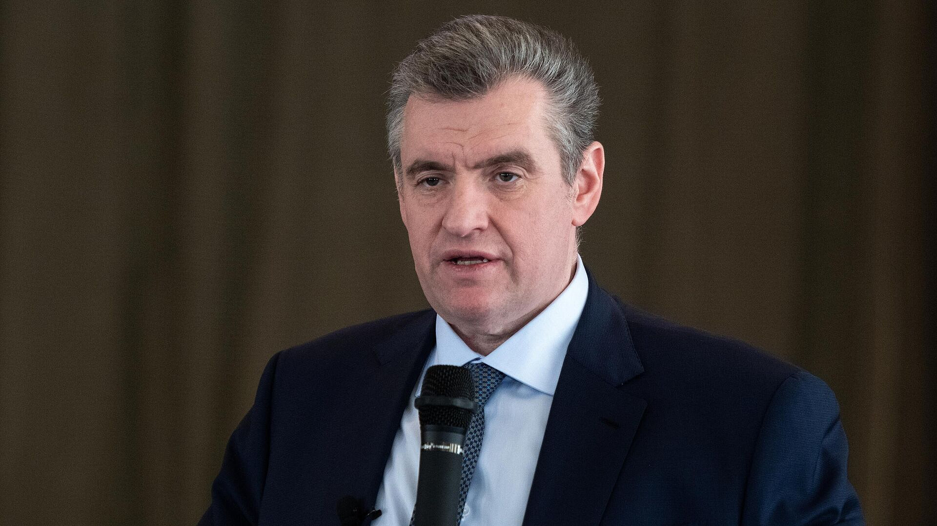 Слуцкий: Россия должна снова стать страной многодетных семей