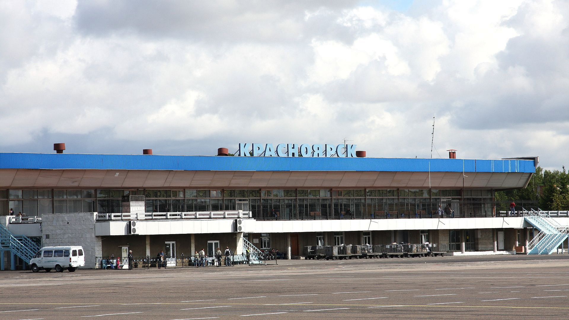 Пассажиры экстренно севшего в Красноярске самолета вылетели в Манчестер