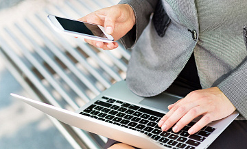 Россиянок предупредили о мошенничестве с билетами в театр на 8 Марта