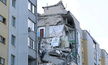 На месте взрыва газа в Саратове работают альпинисты