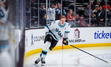 Шайба Бута помогла "Юте" обыграть "Оттаву" в матче НХЛ