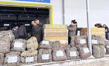 Удмуртские волонтеры отправили в зону СВО более ста защитных костюмов