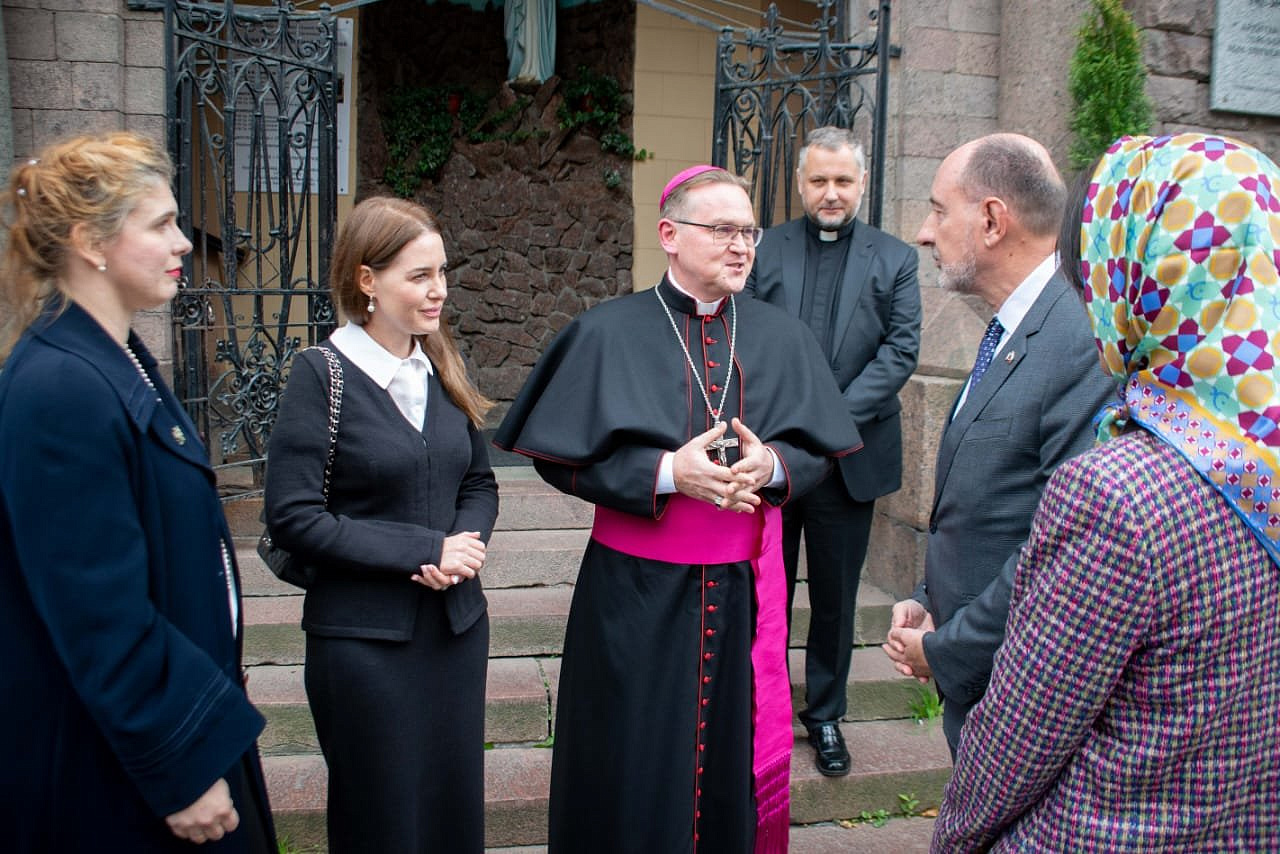 Пьер де Голль и Наджета Бенсуики посетили Санкт-Петербург