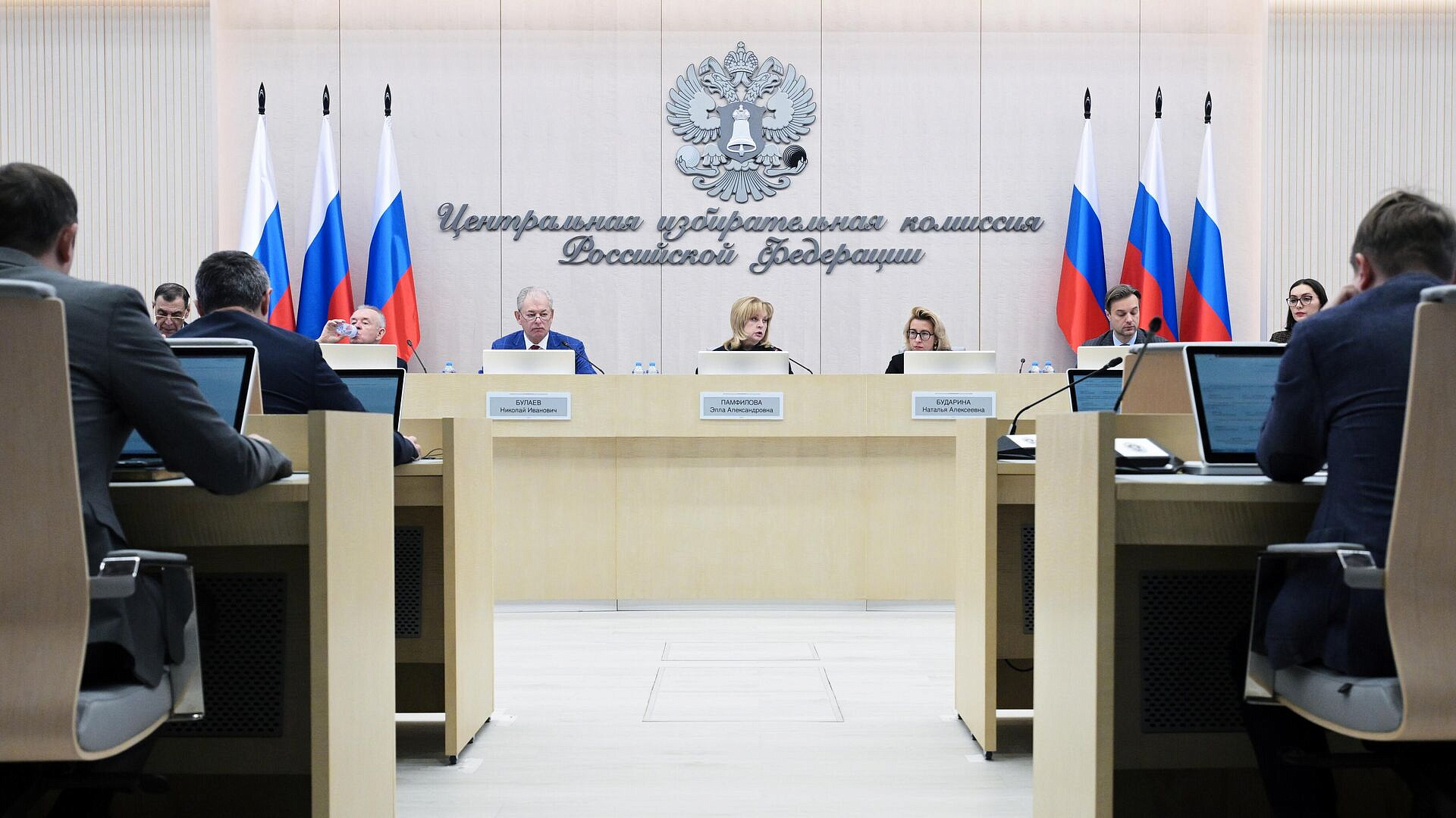 В ЦИК призвали наказывать за "мертвые души" в списке подписавшихся