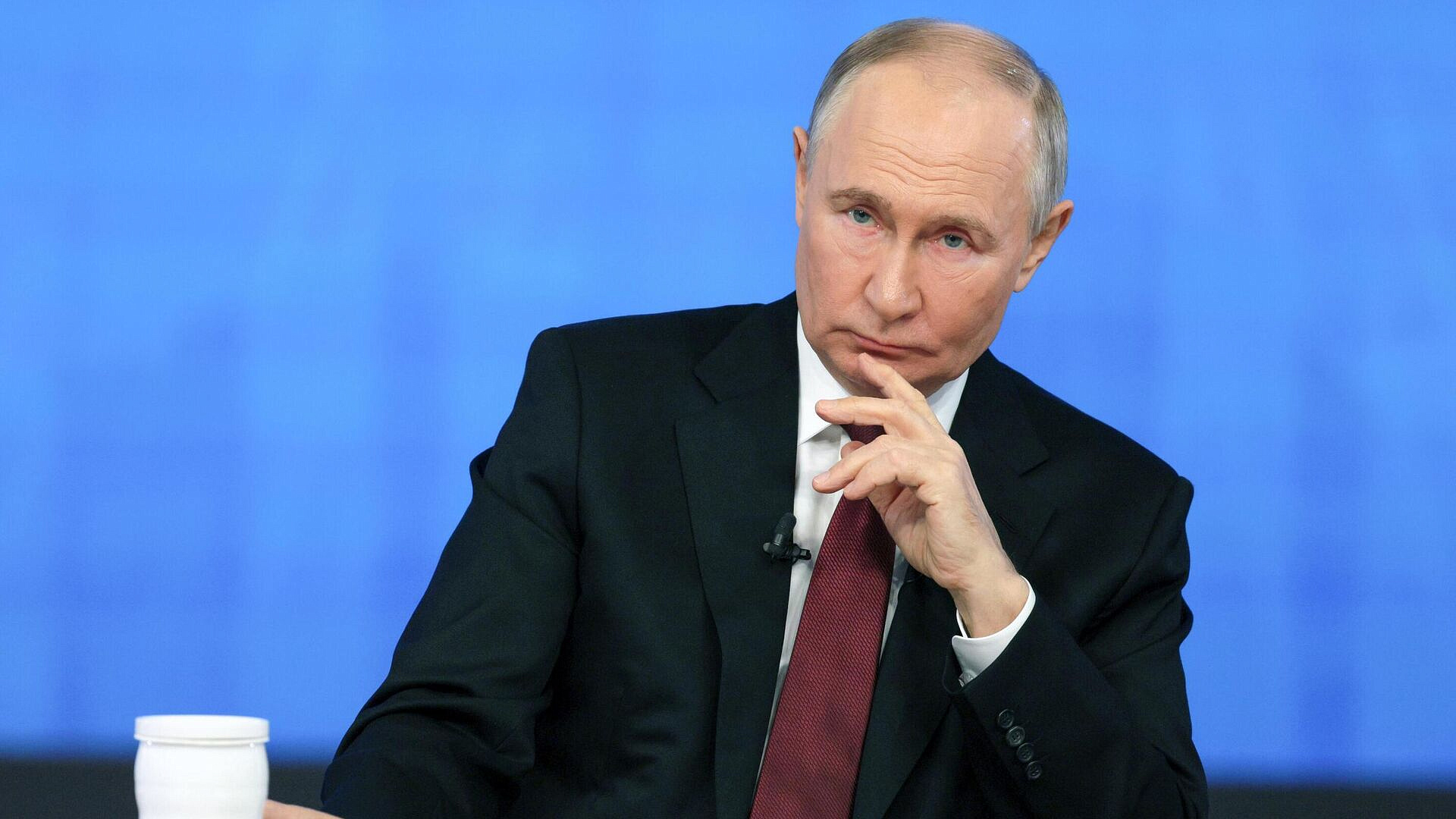 В Кремле оценили подготовку министерств и ведомств к прямой линии Путина