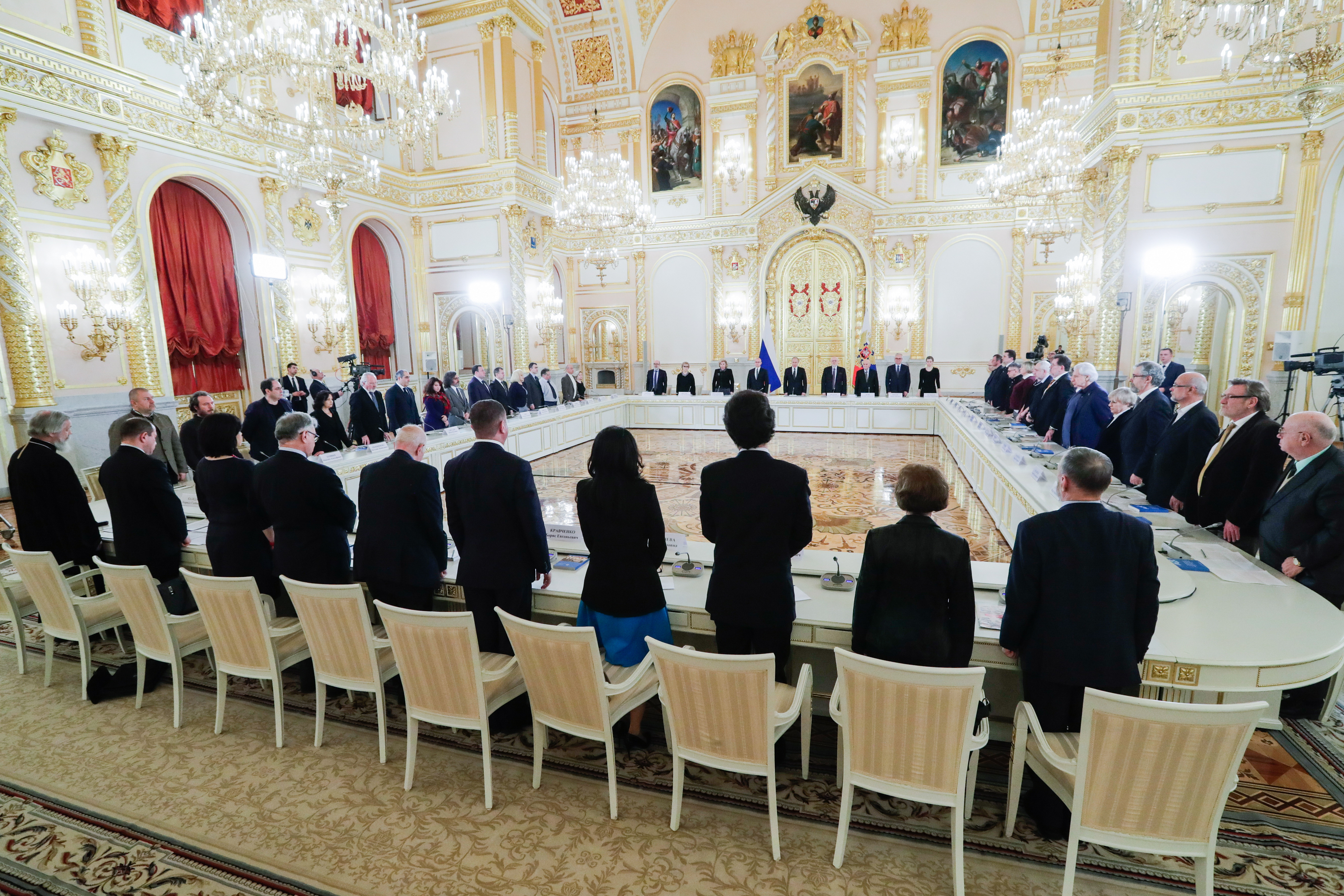 По правам человека при президенте. Совет по правам человека при Президенте России (СПЧ).. Заседание СПЧ. Совет по развитию гражданского общества и правам человека. Путин СПЧ.