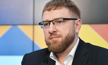 Журналист Малькевич представил книгу об уроженцах Херсонской области