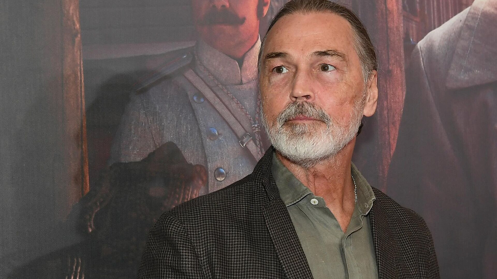 Никас Сафронов представит на ПМЭФ свои картины к юбилею Победы