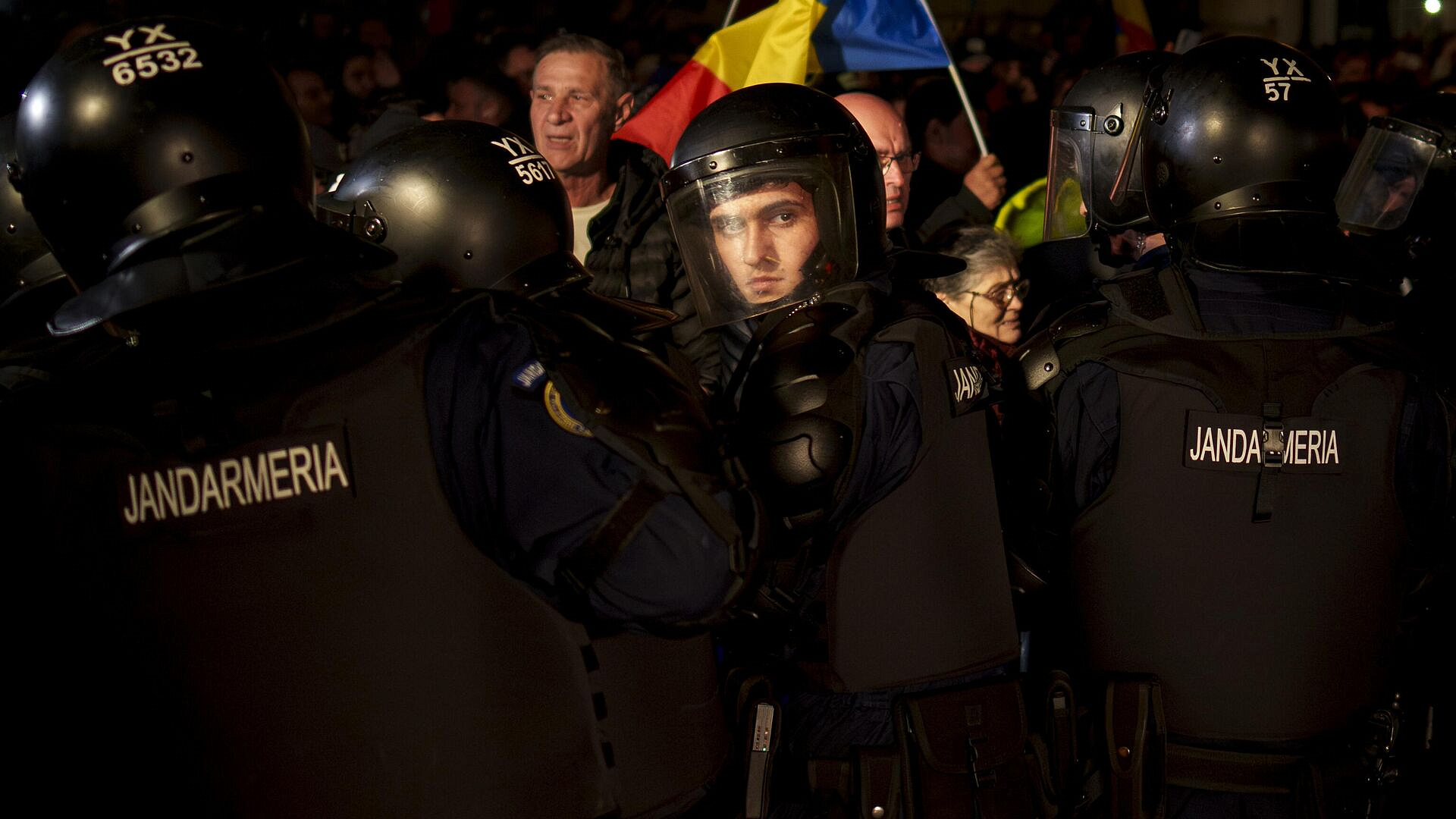 СМИ сообщили о подготовке переворота в Румынии соратником Джеорджеску