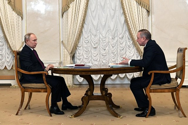 Путин провел рабочую встречу с губернатором Петербурга
