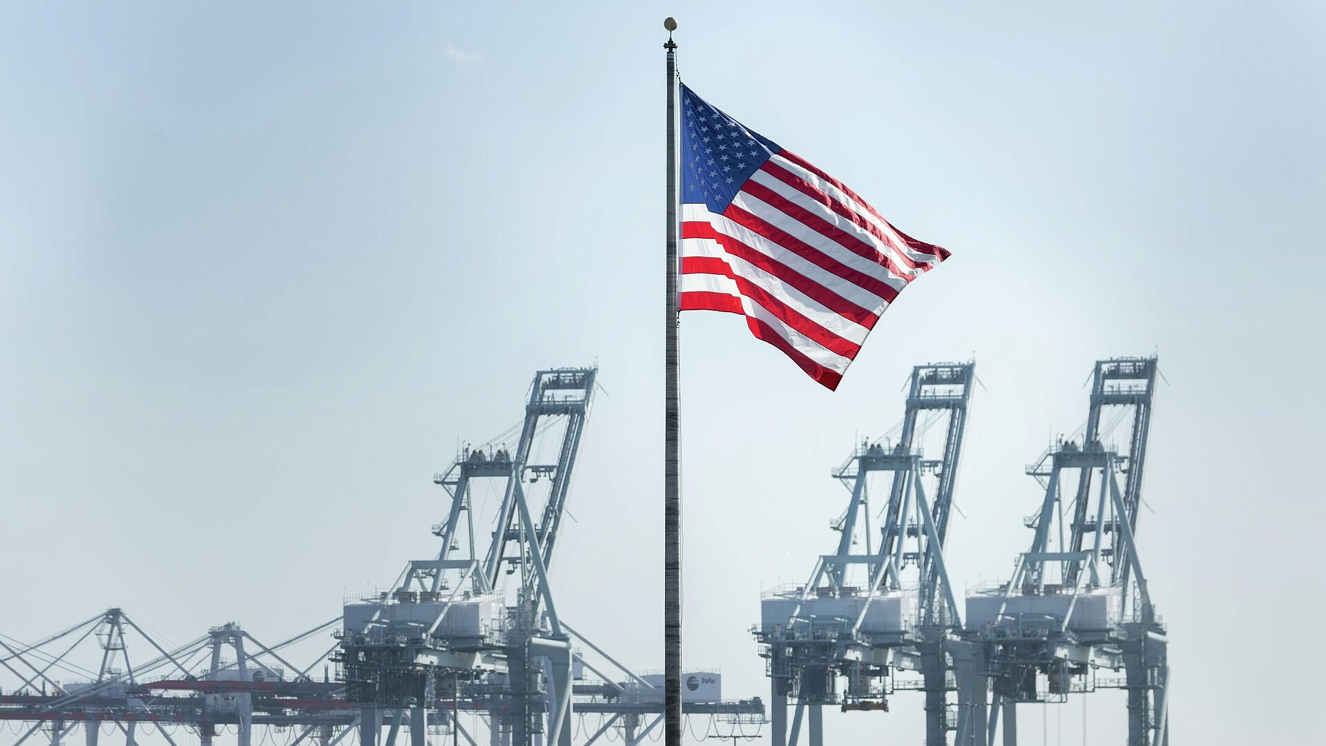 Пошлины Трампа приведут к закрытию малого бизнеса в США, считает бизнесмен