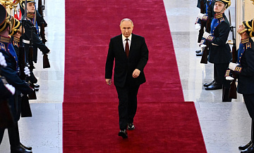 Путин после инаугурации встретился с Рошалем и своей школьной учительницей
