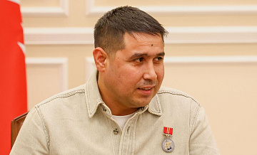 В Узбекистане спасшего ребенка в Петербурге дворника назвали примером