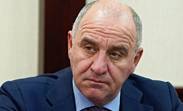 Делегация КЧР во главе с Темрезовым принимает участие в форуме в Казани