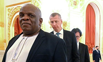 Посол Уганды оценил возможность запуска прямого авиасообщения с Россией