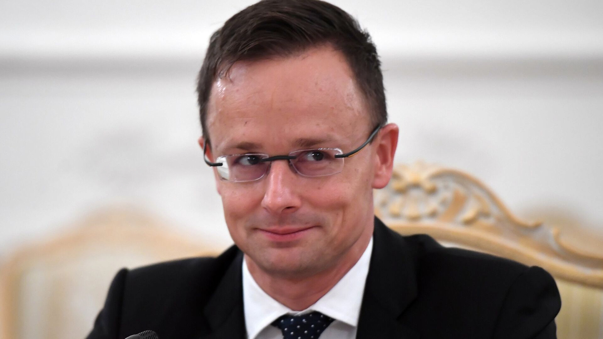 Глава МИД Венгрии надеется на возобновление отношений России и США