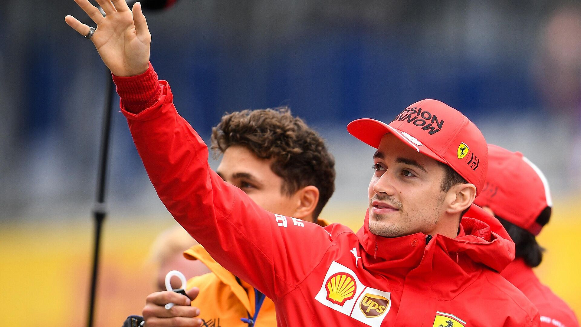 Шарль Леклер стал лучшим во второй день предсезонных тестов в Бахрейне