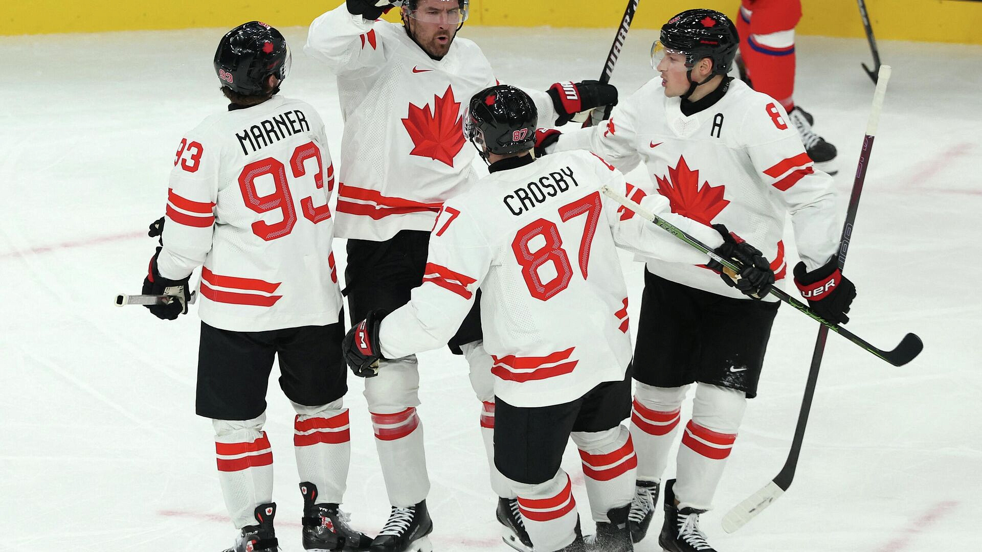 Канада начала Олимпиаду с разгрома! От рук "врага" Овечкина пострадали чехи
