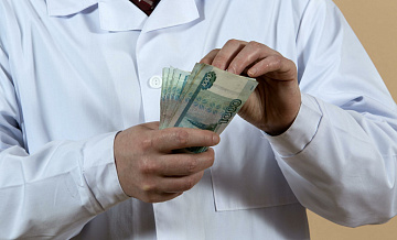 Выплаты медикам в закрытых городах увеличили вдвое
