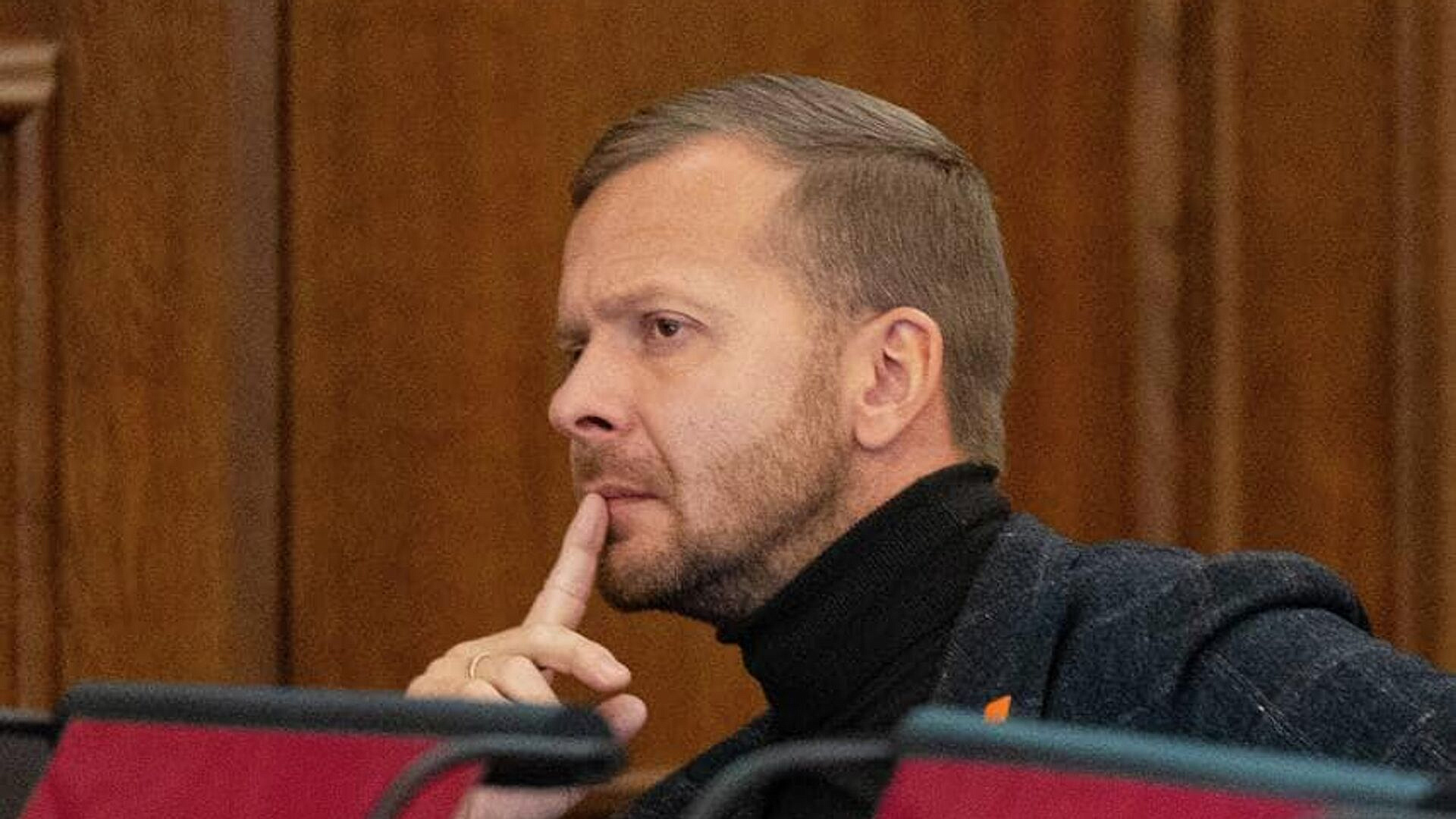 Латвийского депутата Росликова задержала эстонская полиция