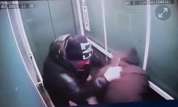 В Барнауле проводят проверку после избиения инвалида в лифте