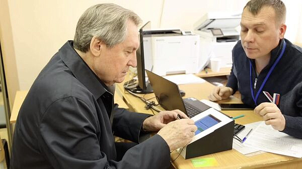 Глава Минэнерго проголосовал на выборах президента России