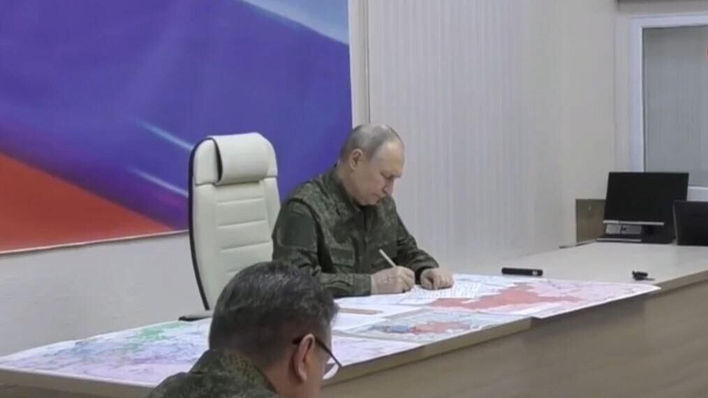 Путин заслушал доклад Герасимова о продвижении войск в Курской области