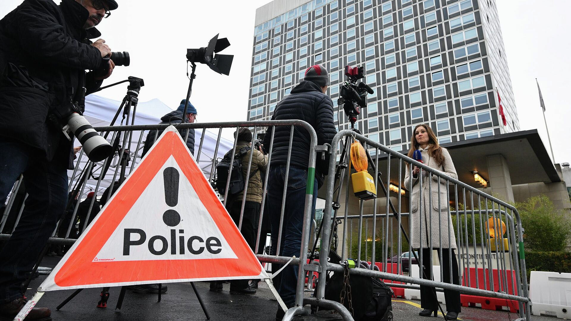 Российская делегация выехала из отеля в Женеве, где проходили переговоры