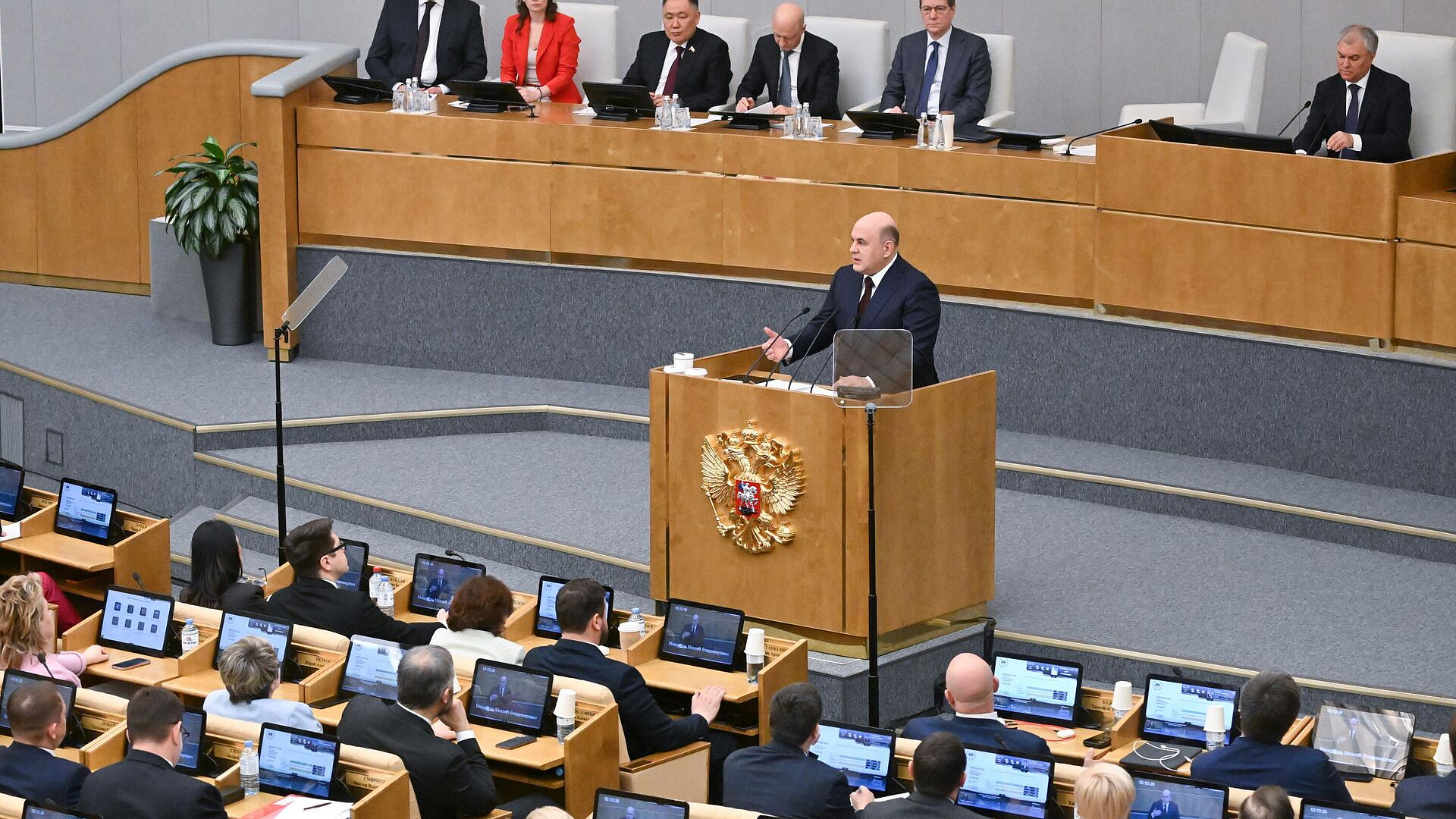 Годовая инфляция в России значительно замедлилась, заявил Мишустин