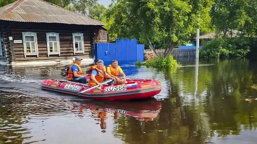В Приморье из-за ливней подтопило 16 домов
