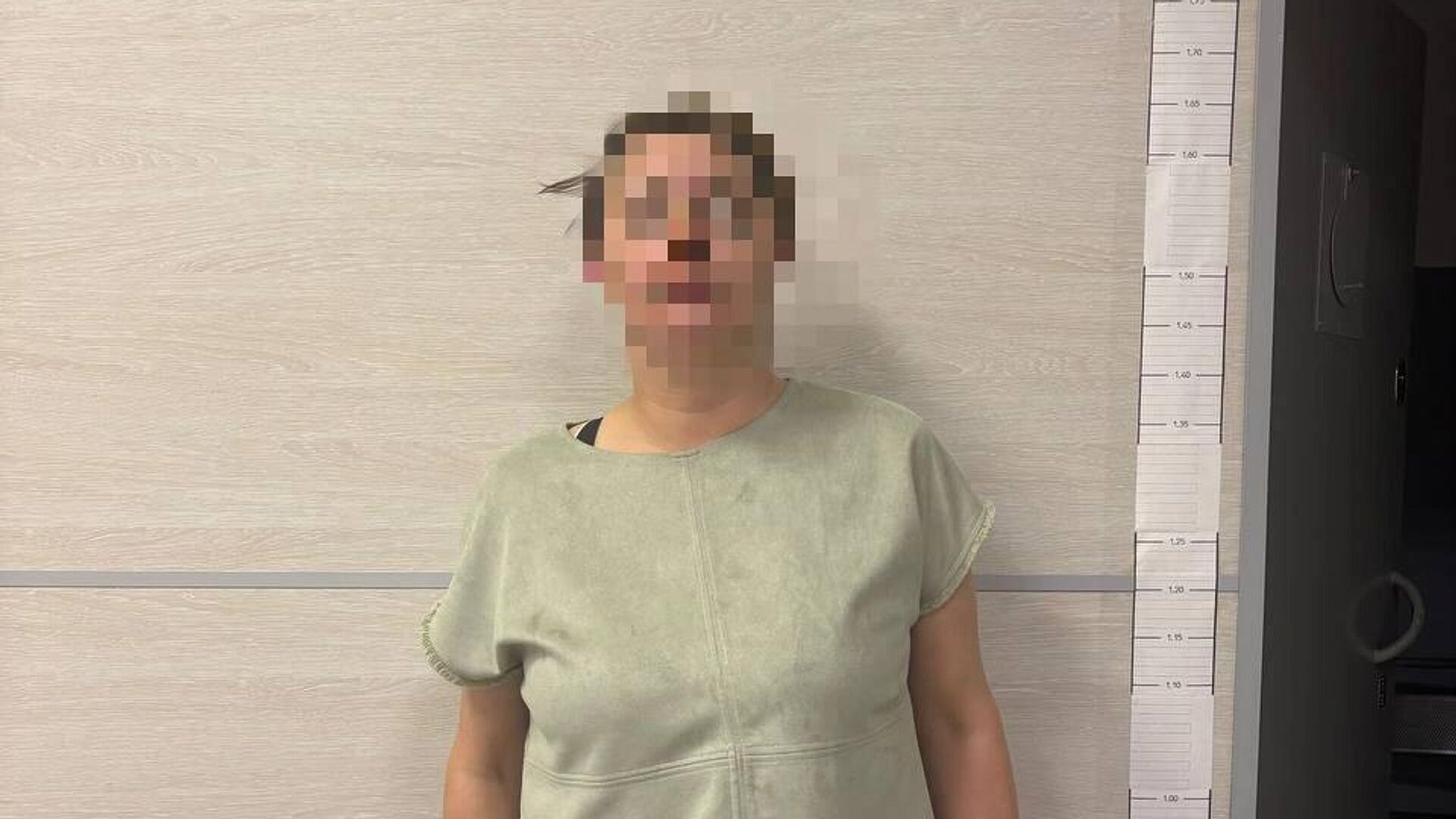 В Калининграде завели дело на женщину, открывшую аварийный выход самолета