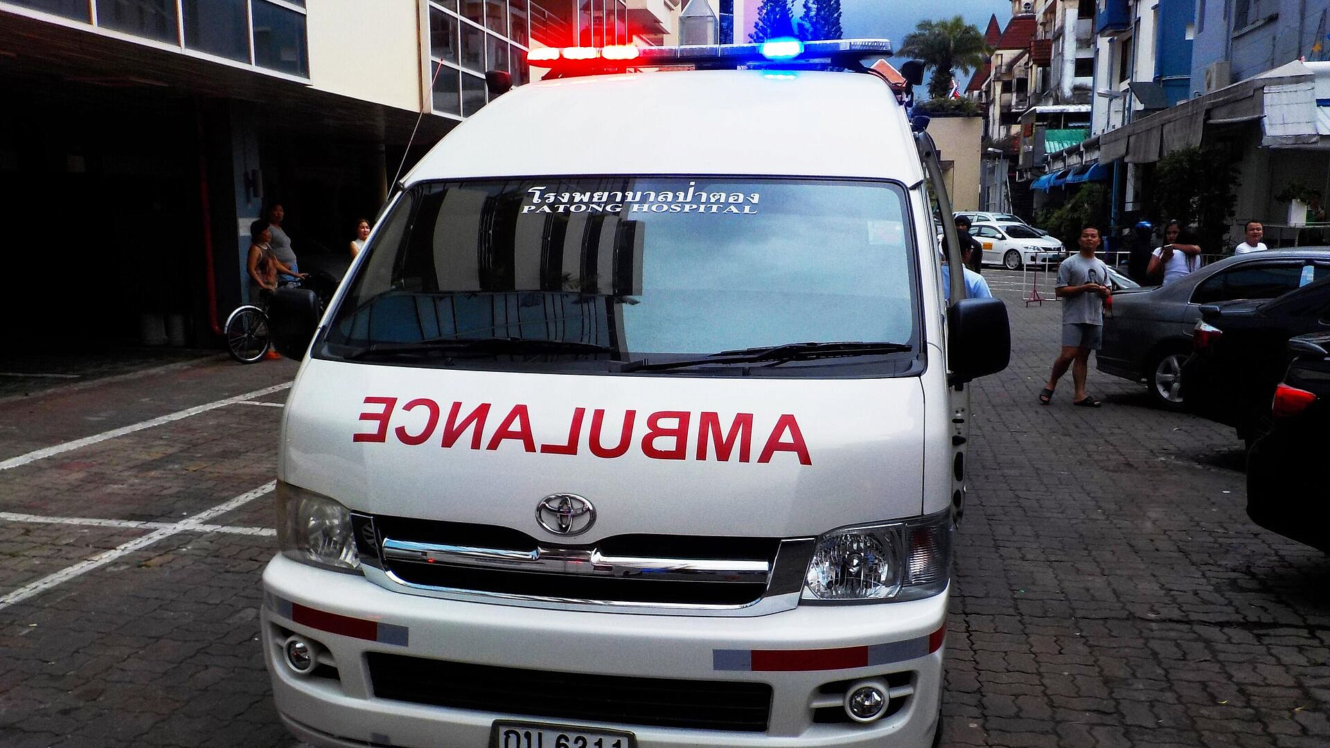 На Пхукете россиянин погиб при наезде микроавтобуса