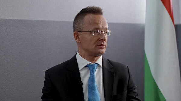 Сийярто обсудил ситуацию на Ближнем Востоке с главами МИД России и ОАЭ