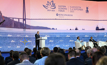 Трансарктический коридор должен работать на благо экономики, заявил Путин