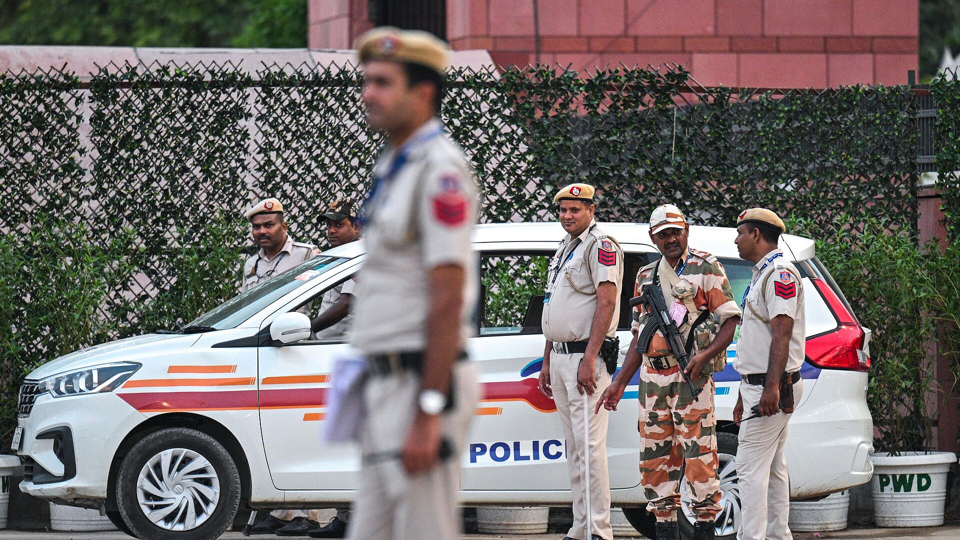 � ����� ��������� ������������� � �������� ���� ���������������