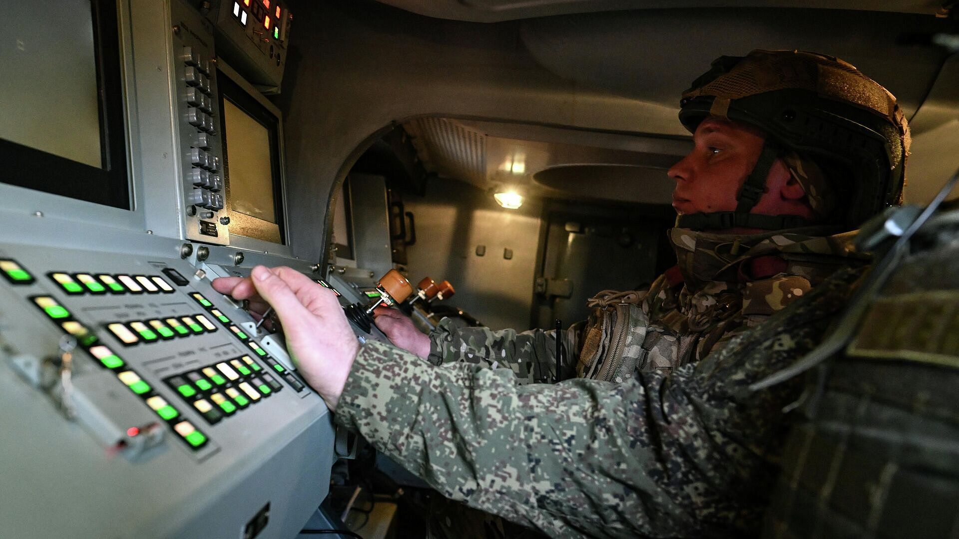 Над тремя российскими областями уничтожили 18 украинских дронов