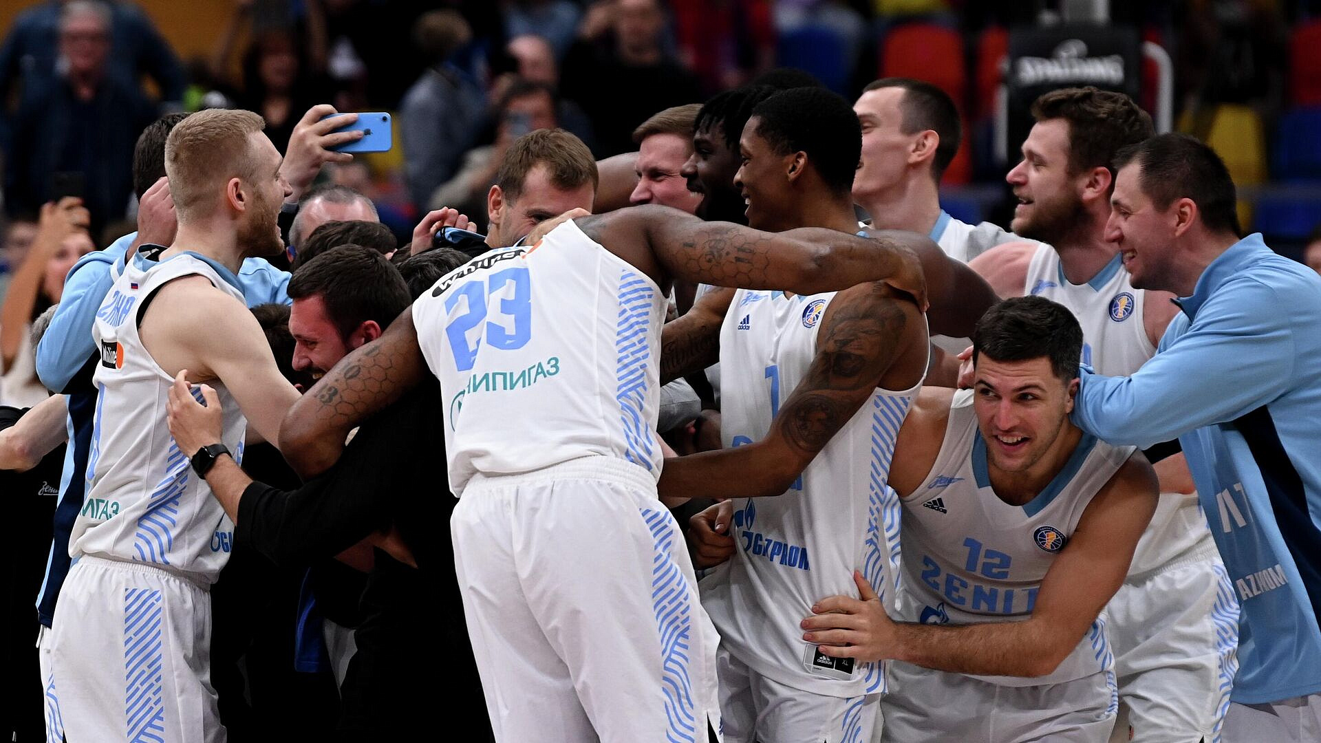 "�����" ������� "�����" � ����� ������ ���� ���