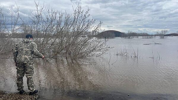 Уровень воды в реке Урал у Оренбурга снизился до 1165 сантиметров