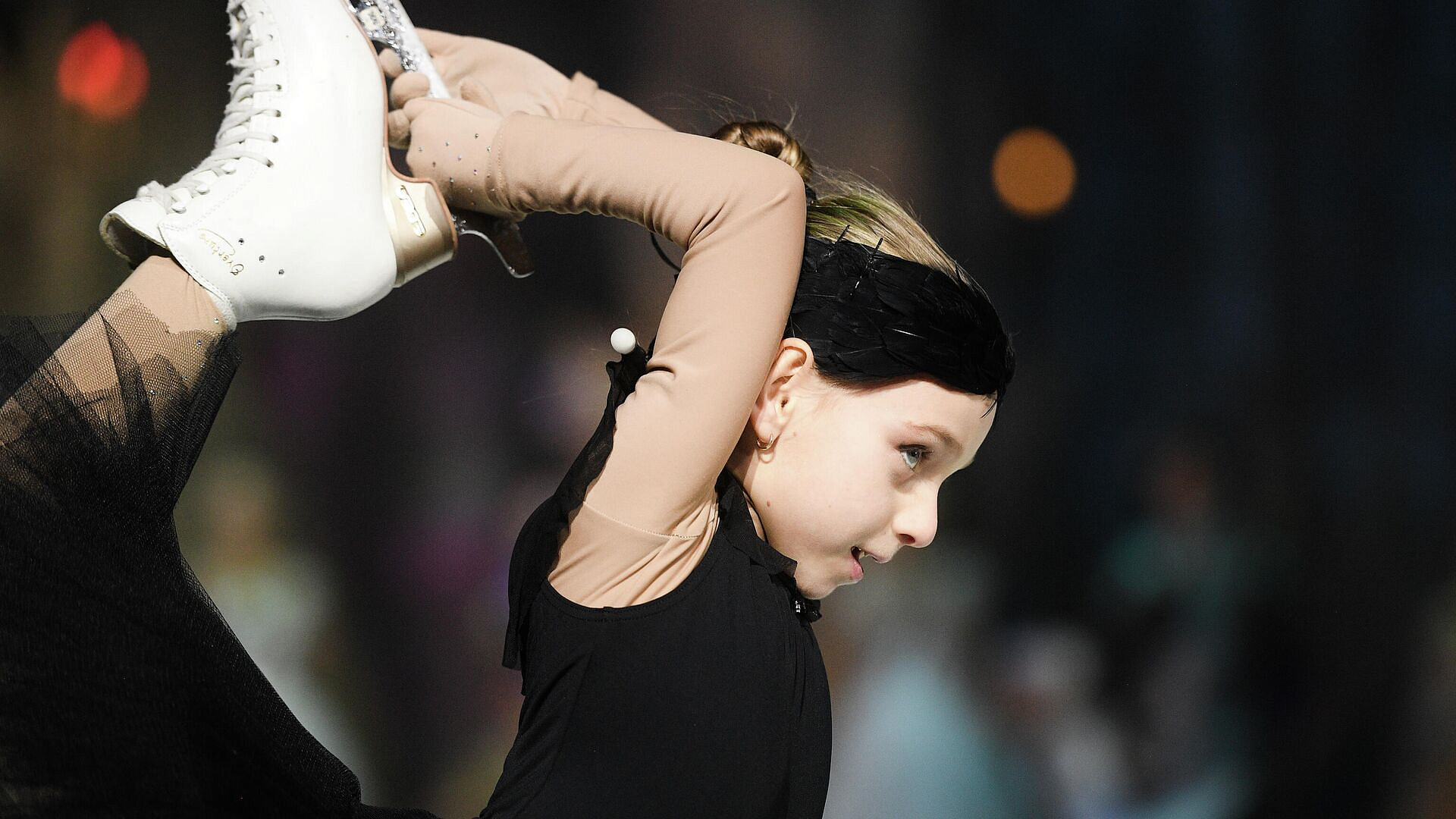 Дочь Пескова выступила на ледовом шоу Навки в Москве