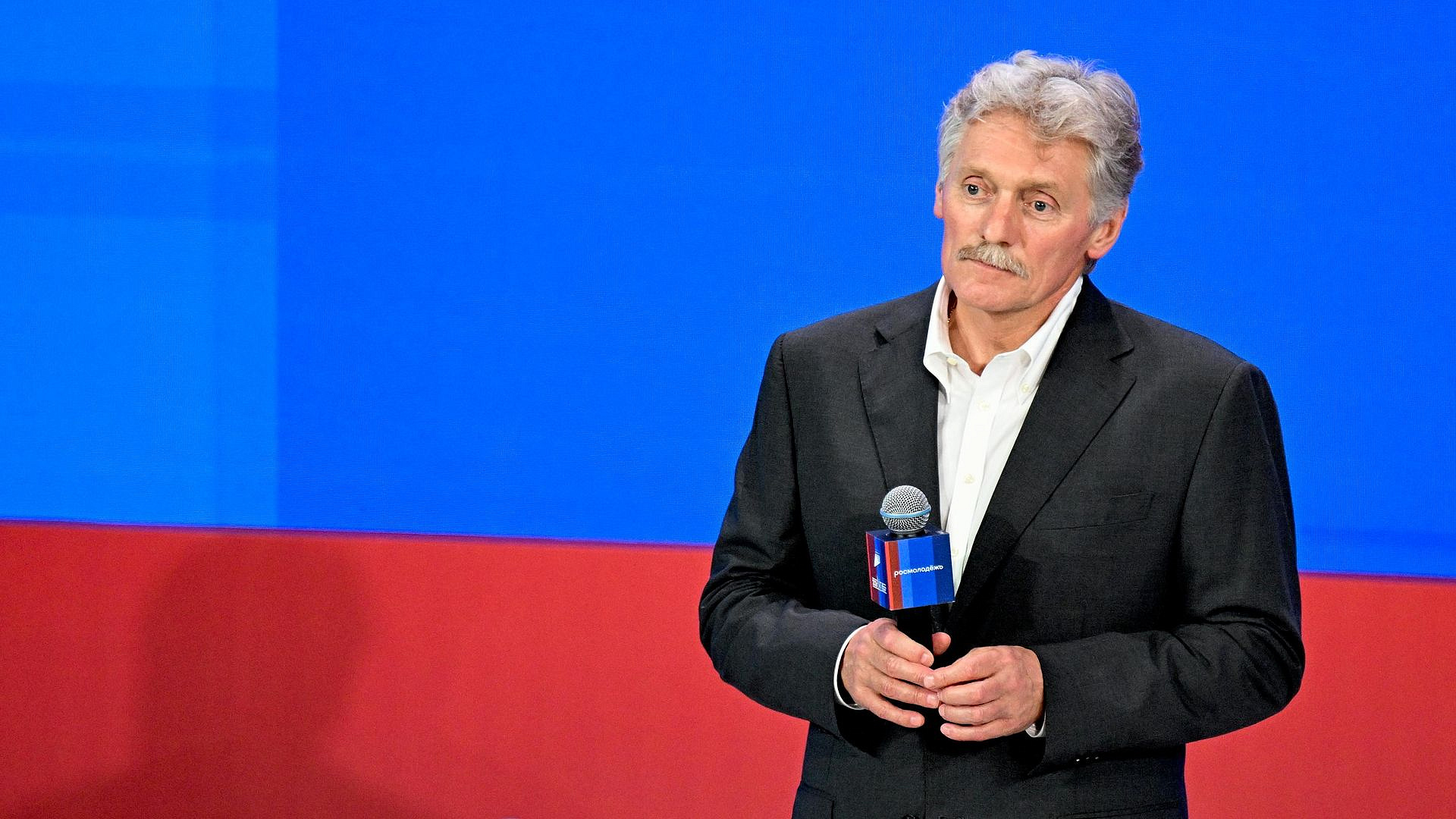 Россия продвигается по всем линиям фронта, заявил Песков