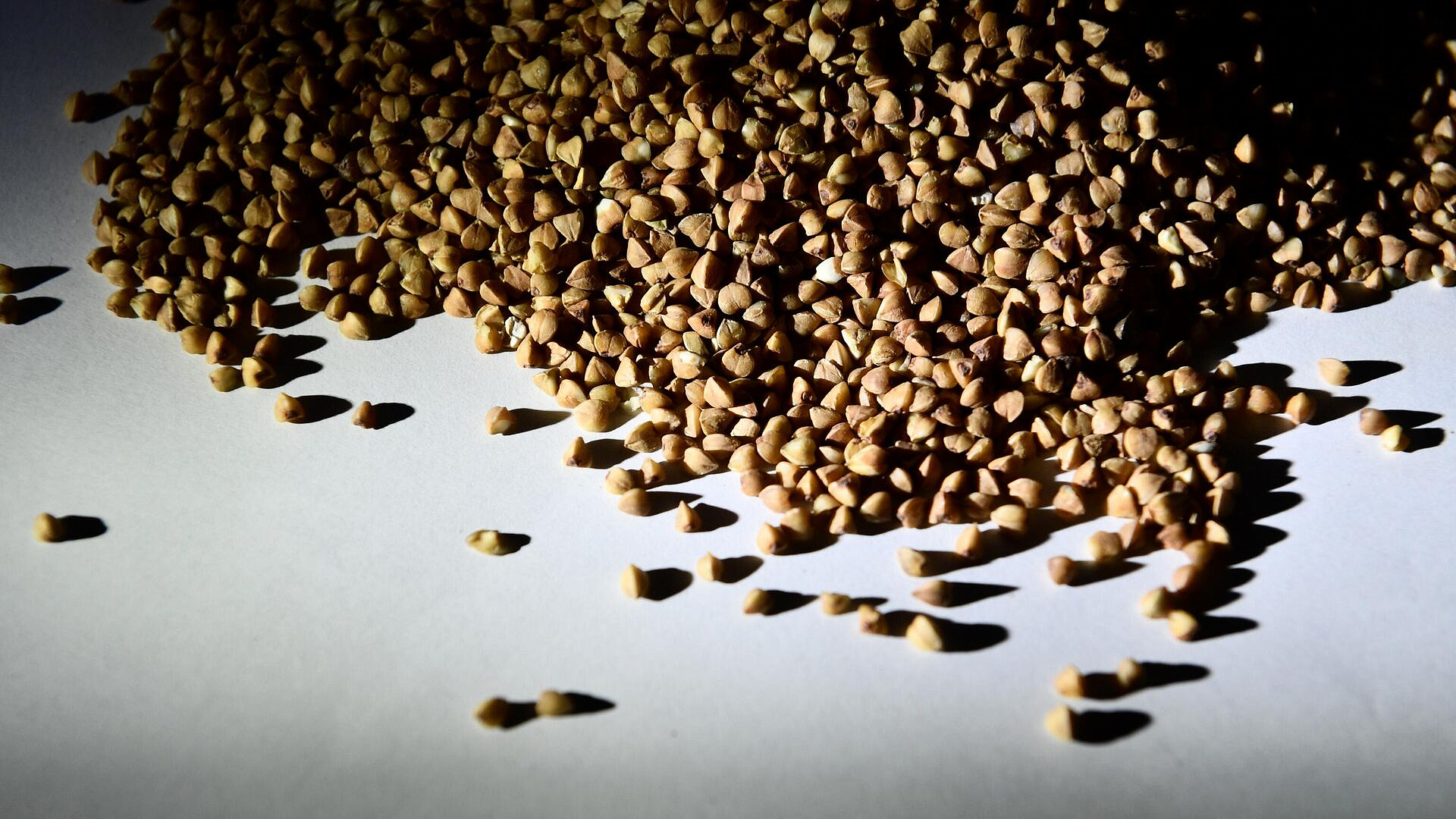 На Украине начался дефицит гречки, пишут СМИ