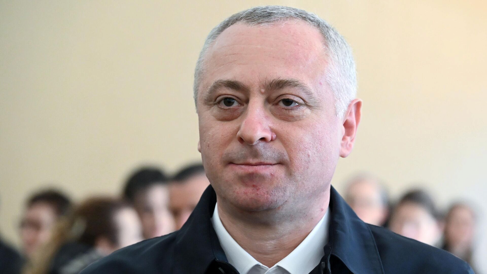 Гунба планирует решить вопрос оказания медпомощи гражданам Абхазии в России