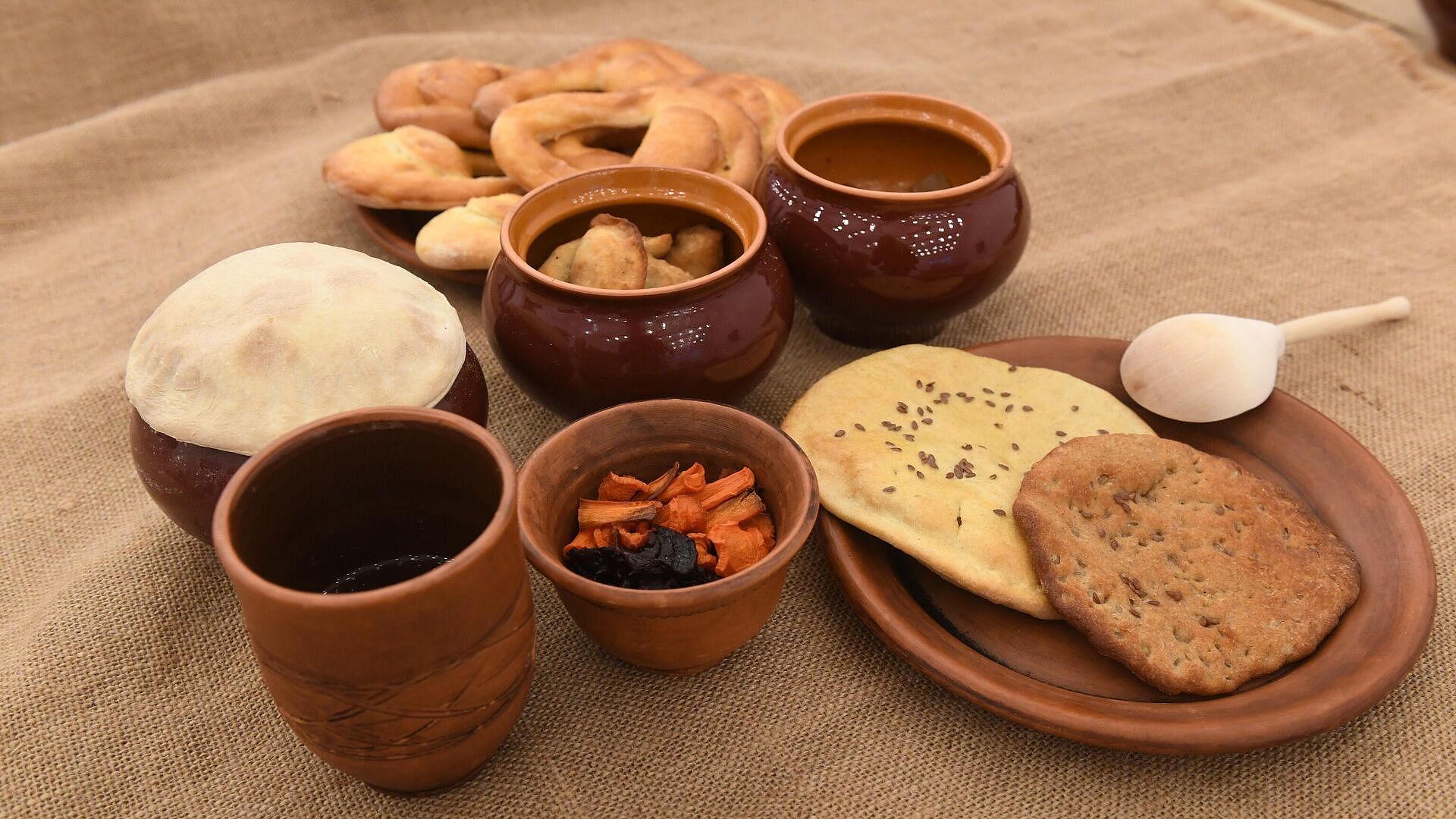 Врач рассказала, кому нельзя есть репу