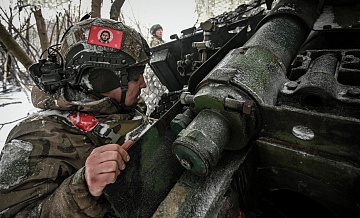 Более двух тысяч бойцов группировки "Север" получили награды на передовой