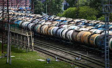 МЭА: Россия в мае снизила добычу нефти на 80 тысяч баррелей в сутки