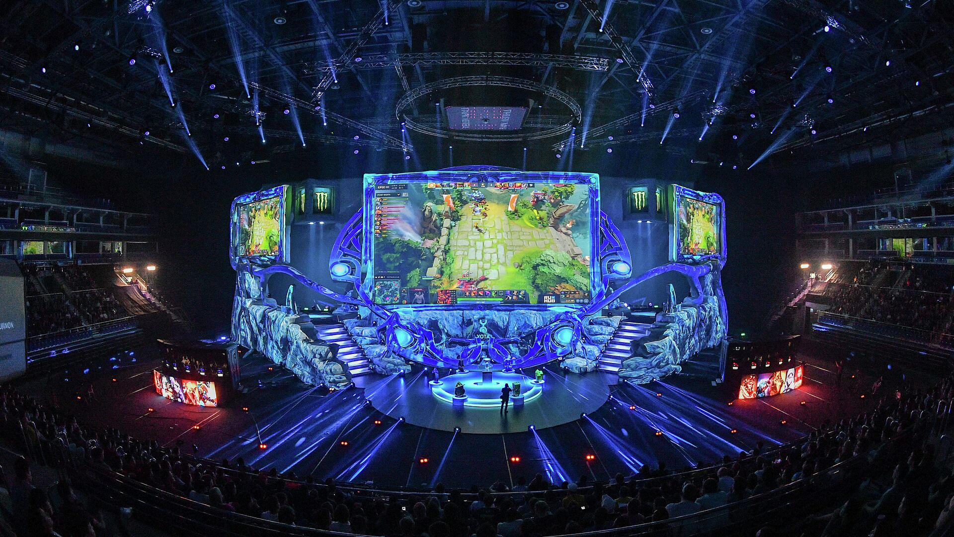 Две российские команды получили приглашения на главный турнир по Dota 2