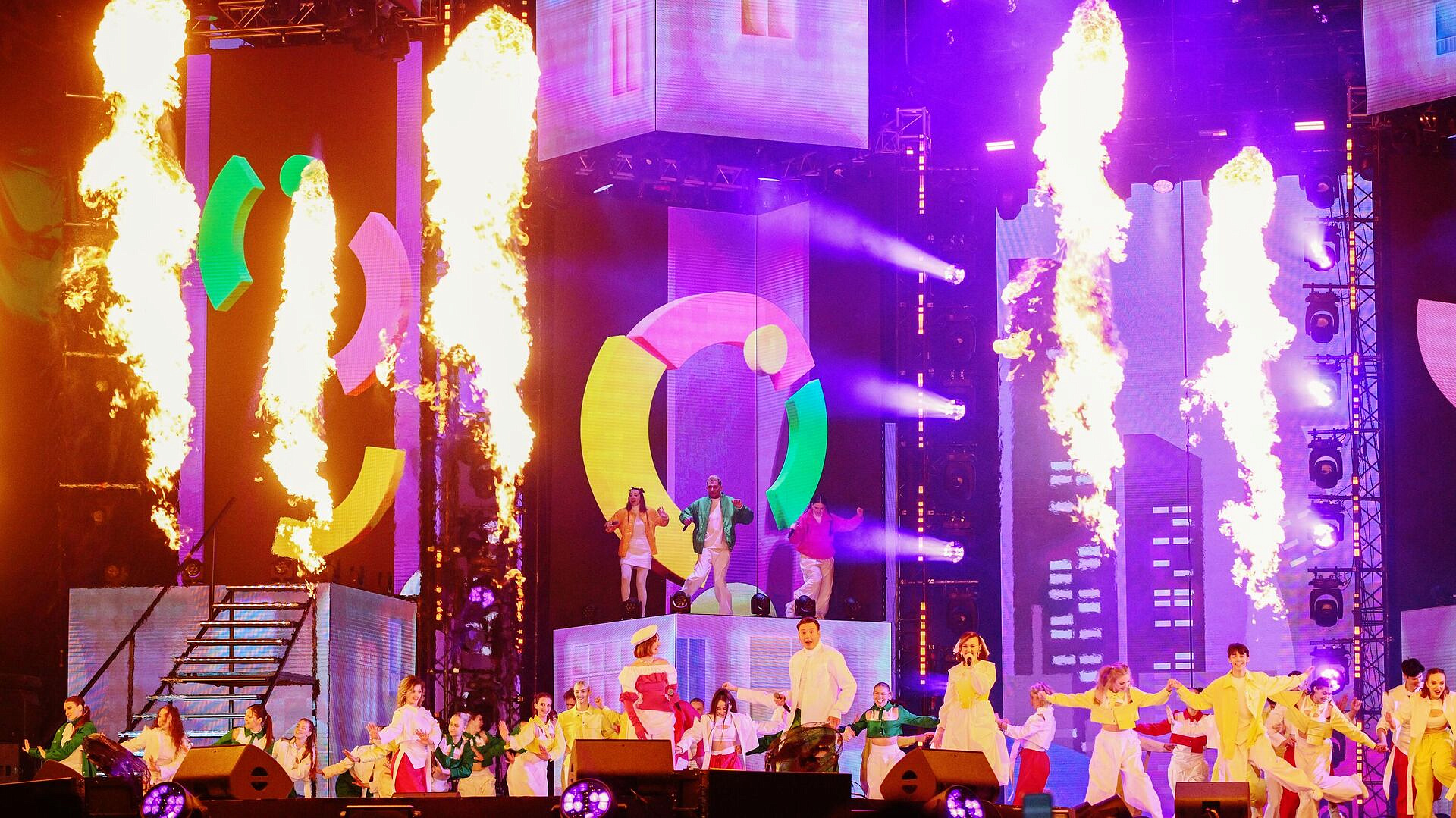 Магазин с брендами из Владивостока пользуется спросом на фестивале молодежи