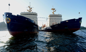 "Газпром нефть" продолжит поставки нефти по Севморпути